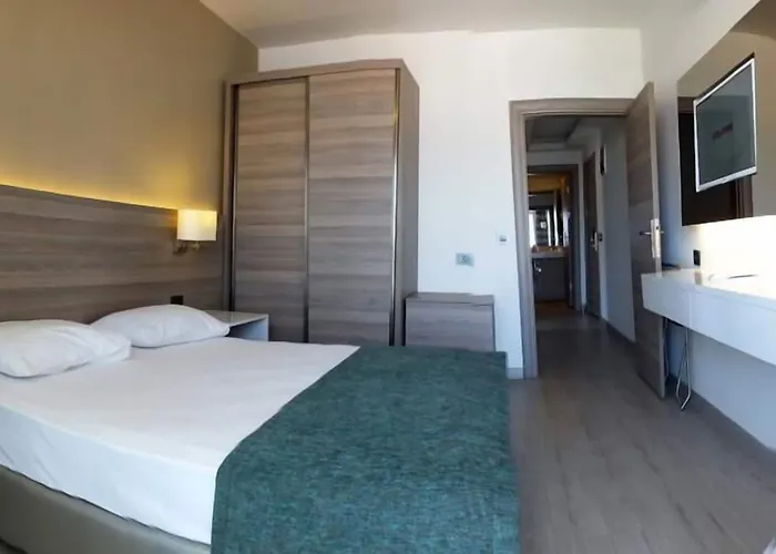 Idas (adults Only) 4* トゥルンチュ